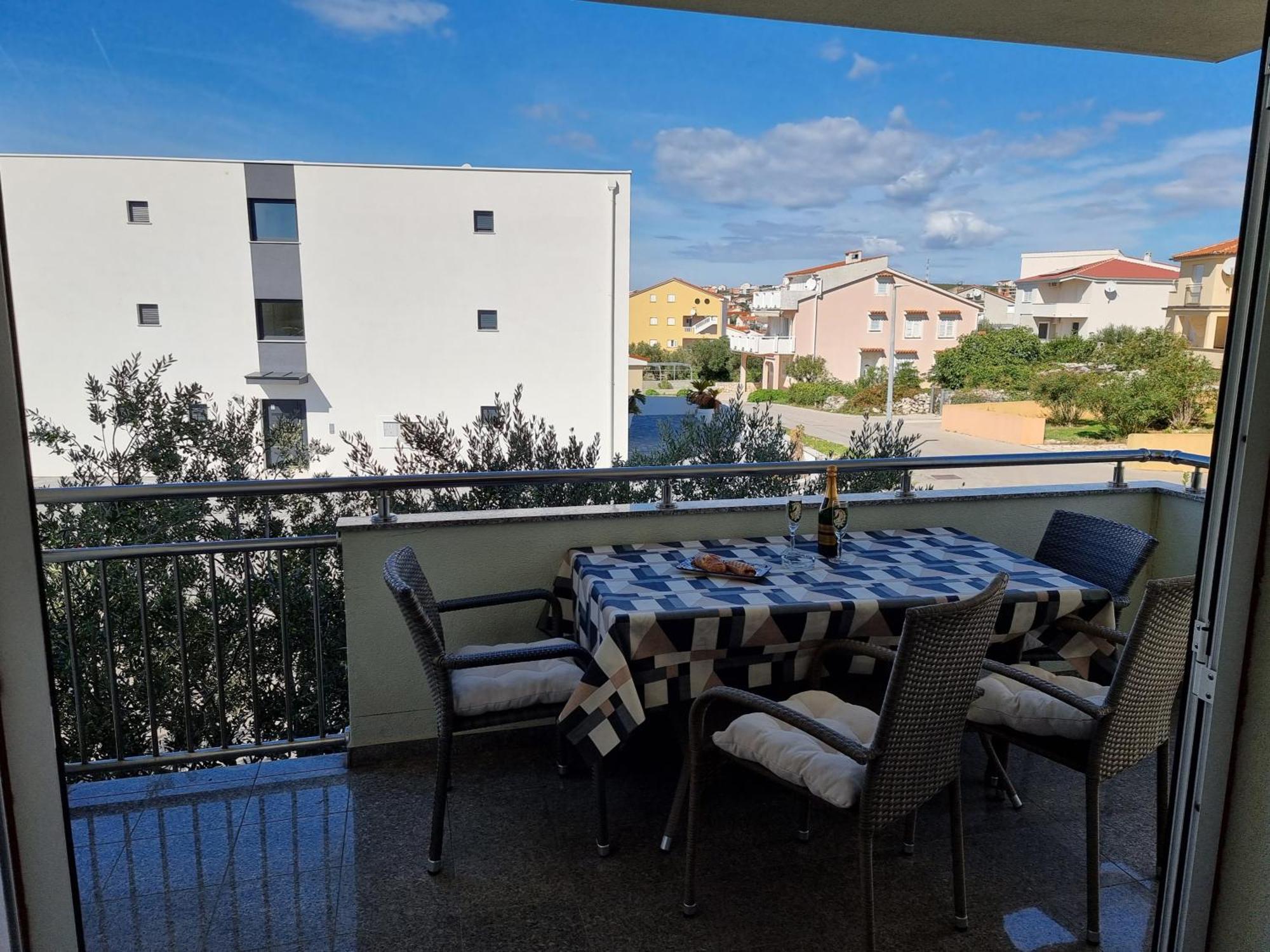 The Golden Grotto Apartments Novalja Quarto foto